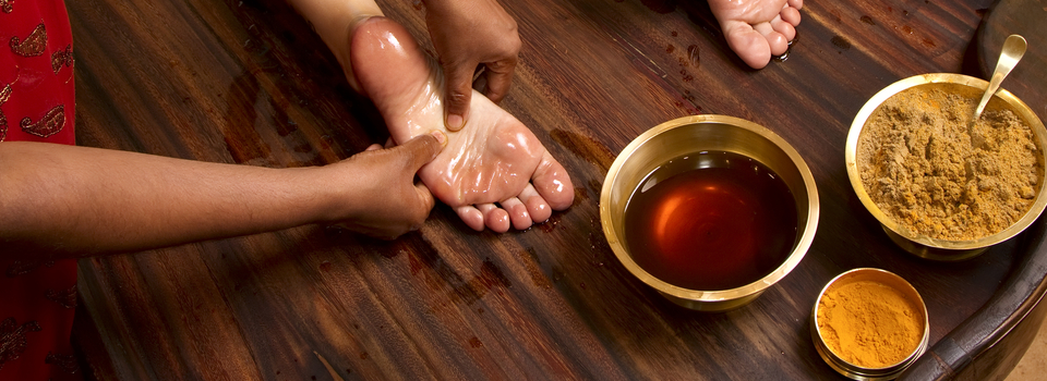 ayurvedic massage in bath